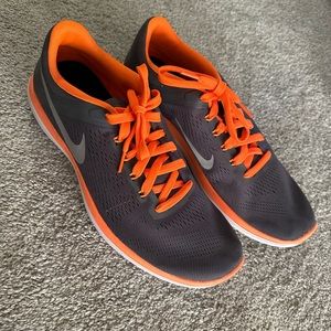 Men’s Nike shoes